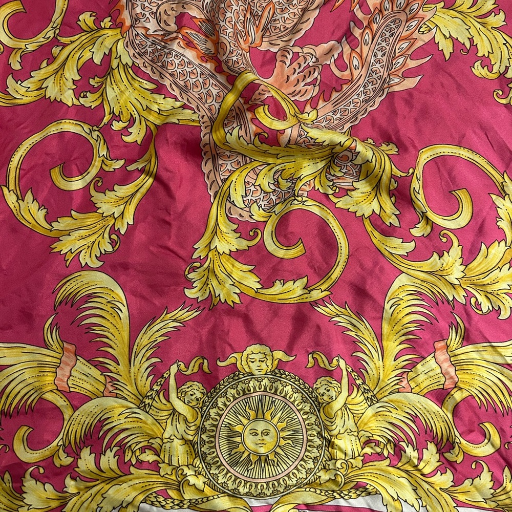 Silk Versace Scarf (P)